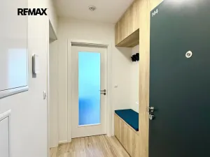 Pronájem bytu 3+kk, Praha - Libeň, Na sypkém, 70 m2