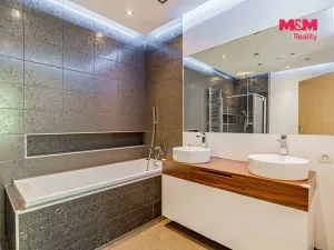 Prodej činžovního domu, Brušperk, náměstí J. A. Komenského, 350 m2