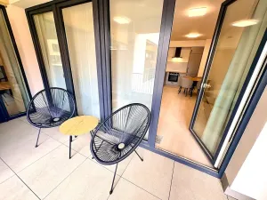 Pronájem bytu 2+kk, Praha - Hloubětín, Poděbradská, 63 m2
