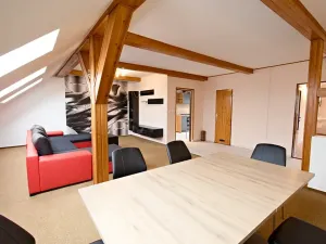 Pronájem bytu 3+1, Domažlice, Msgre. B. Staška, 125 m2