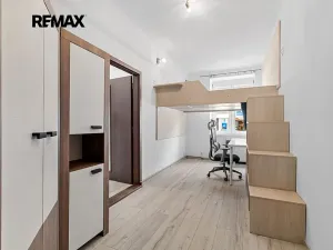 Pronájem bytu 2+kk, Plzeň, Koterovská, 36 m2