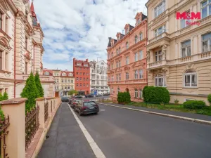 Prodej bytu 3+1, Karlovy Vary, Svahová, 97 m2