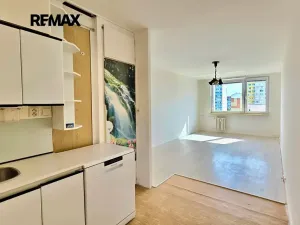 Pronájem bytu 3+kk, Praha - Letňany, Malkovského, 66 m2