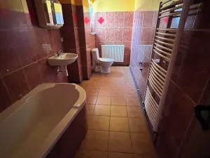 Prodej vícegeneračního domu, Javorník, Míru, 370 m2