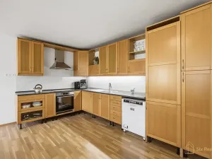 Prodej bytu 3+kk, Kněževes, 88 m2