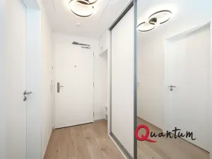 Pronájem bytu 1+kk, Praha - Hloubětín, Poděbradská, 33 m2