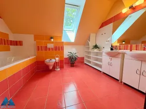 Prodej rodinného domu, Lánov, 164 m2