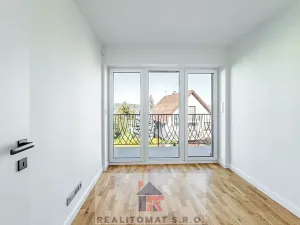 Pronájem kanceláře, Praha - Komořany, Pod lesem, 770 m2