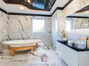 Pronájem vily, Praha - Komořany, Pod lesem, 770 m2