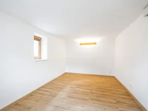 Prodej bytu 2+kk, Praha - Lhotka, K Novému dvoru, 64 m2