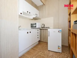 Prodej bytu 2+kk, Praha - Modřany, Urbánkova, 44 m2