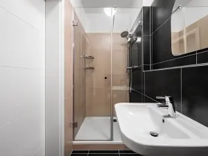 Pronájem bytu 3+kk, Praha, Na Petynce, 91 m2