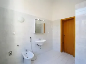 Pronájem bytu 3+1, Praha - Smíchov, V lesíčku, 104 m2