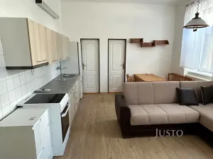Pronájem bytu 2+kk, Písek, Preslova, 65 m2