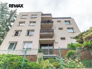 Prodej bytu 2+kk, Praha - Břevnov, Na Petřinách, 41 m2