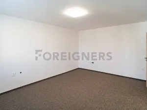 Pronájem bytu 2+1, Pardubice, Železničního pluku, 69 m2