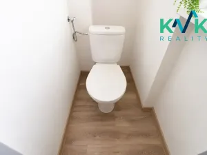 Pronájem bytu 2+1, Karlovy Vary, Závodu míru, 74 m2