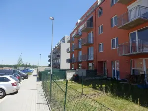 Pronájem garážového stání, Hostivice, Ječná, 16 m2