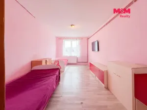 Prodej bytu 3+1, Volary, Náměstí, 96 m2