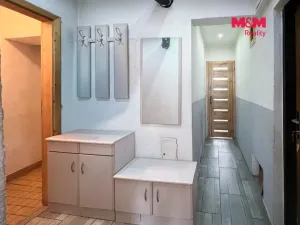 Prodej bytu 3+1, Volary, Náměstí, 96 m2