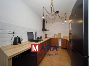 Prodej bytu 4+kk, Mikulovice, Hlavní, 109 m2