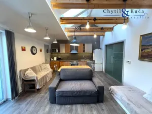 Prodej atypického bytu, Beňov, 235 m2
