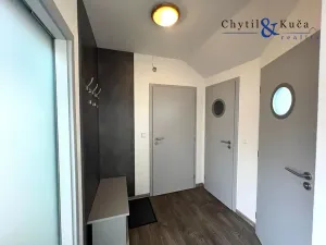 Prodej atypického bytu, Beňov, 235 m2
