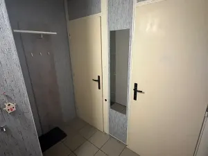 Pronájem bytu 1+1, Praha - Troja, Krynická, 30 m2