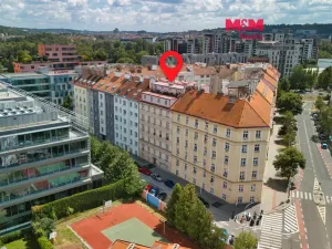 Prodej bytu 1+kk, Praha - Holešovice, U parního mlýna, 30 m2