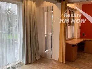 Pronájem bytu 3+kk, Kroměříž, náměstí Míru, 94 m2