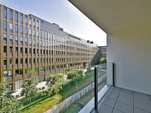 Pronájem bytu 3+kk, Praha - Karlín, U Mlýnského kanálu, 82 m2