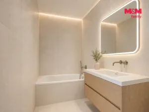 Prodej bytu 2+kk, Praha, Štúrova, 49 m2