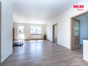 Prodej bytu 3+kk, Břežany II, 81 m2