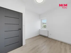 Prodej bytu 4+1, Lhotka nad Labem, 88 m2