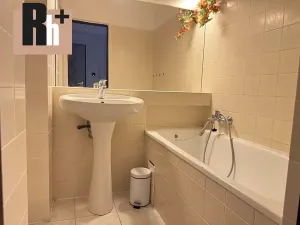 Prodej bytu 3+1, Ostrava, Opavská, 60 m2