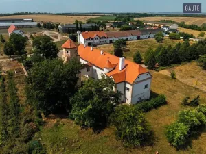 Prodej zemědělského objektu, Vlasatice, 5889 m2