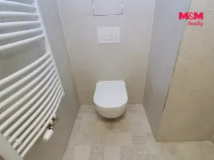 Pronájem bytu 2+kk, Praha - Vysočany, Pod Harfou, 42 m2