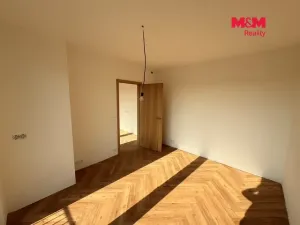 Prodej bytu 2+kk, Praha, Smržových, 56 m2
