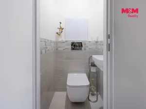 Pronájem bytu 2+kk, Praha, Pšenčíkova, 42 m2