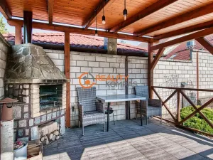 Prodej rodinného domu, Hovorany, 220 m2