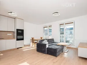 Pronájem bytu 1+kk, Pardubice, U Sportovní školy, 44 m2