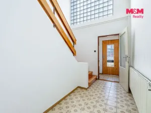 Prodej rodinného domu, Chvaletice, Budovatelů, 180 m2