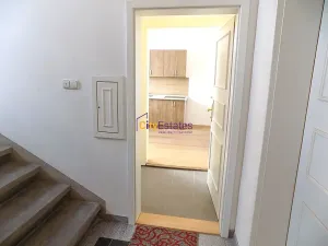 Pronájem bytu 1+1, Praha - Žižkov, Vlkova, 35 m2