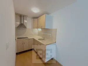 Pronájem bytu 1+kk, Praha - Čakovice, Rýnská, 38 m2
