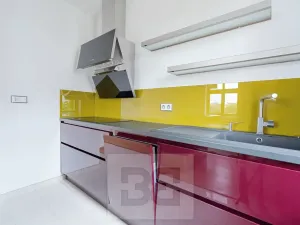 Pronájem bytu 2+1, Praha - Braník, Vlnitá, 90 m2