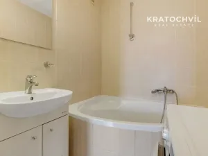 Prodej bytu 3+kk, Kladno, Jerevanská, 68 m2