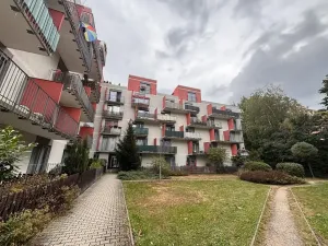 Pronájem bytu 1+kk, Liberec, Hedvábná, 47 m2