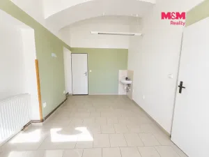 Pronájem obchodního prostoru, Štětí, Mírové nám., 15 m2