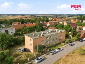 Prodej bytu 3+1, Kněževes, Štrosova, 55 m2