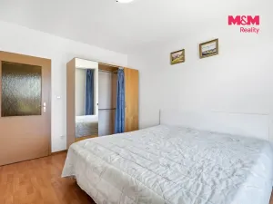 Prodej bytu 2+kk, Praha, Na břehu, 56 m2